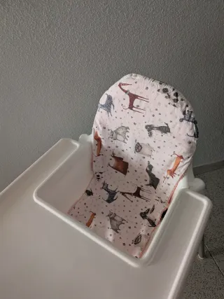 Trona bebé blanca y gris