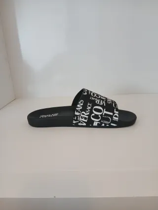 Chanclas Versace Jeans Couture Negras sin estrenar