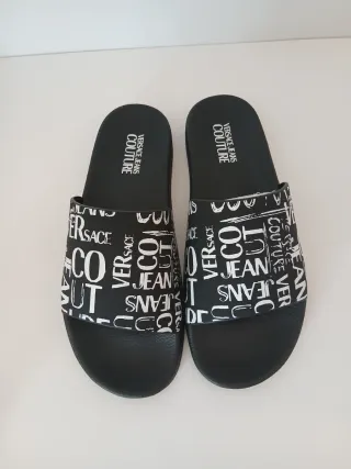 Chanclas Versace Jeans Couture Negras sin estrenar