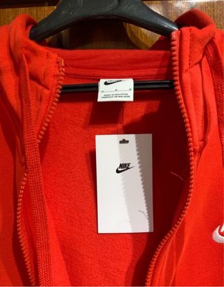 Chaqueta Nike Roja Talla M