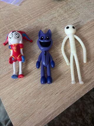 Lote 3 figuras coleccionables