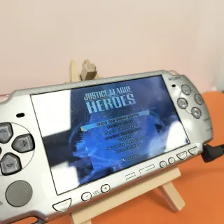 Justice League Heroes PSP