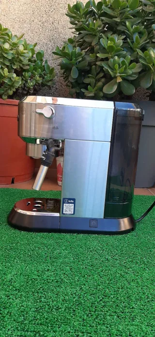 Cafetera DeLonghi Dedica Style