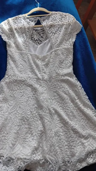 Vestido Vero Moda blanco encaje