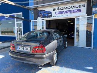 Mitsubishi Carisma 2004