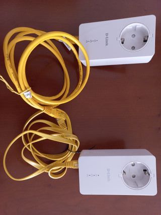 D-Link DHP600AV Powerline Adapters (2)