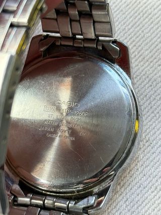 Reloj Casio Quartz Plata Blanco Resistente Agua