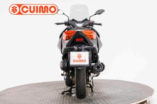 YAMAHA XMAX 125