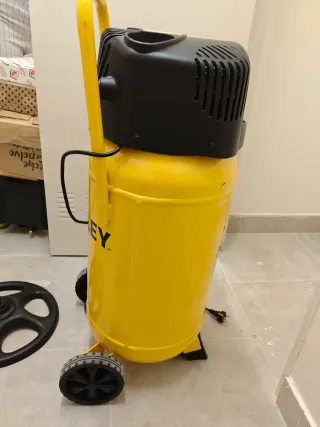 Compresor de aire Stanley sin usar