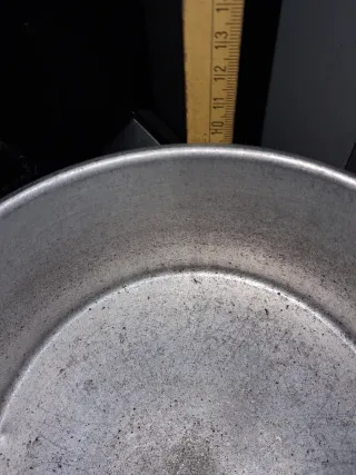 3 Pentole in alluminio 5 euro cad