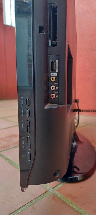 Televisor Samsung 32" LE32B450C4W