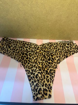 Victoria's Secret Tanga Leopardo Talla L