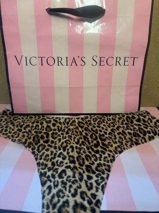 Victoria's Secret Tanga Leopardo Talla L