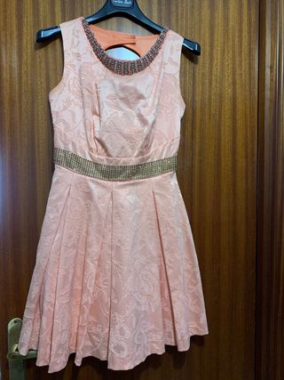 Vestido de ceremonia rosa y dorado