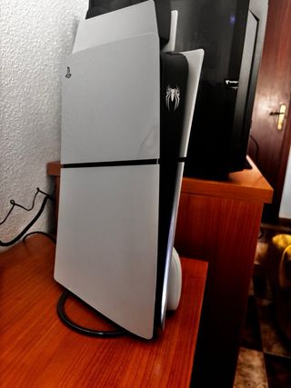 PS5 Slim 1TB Negra y Blanca