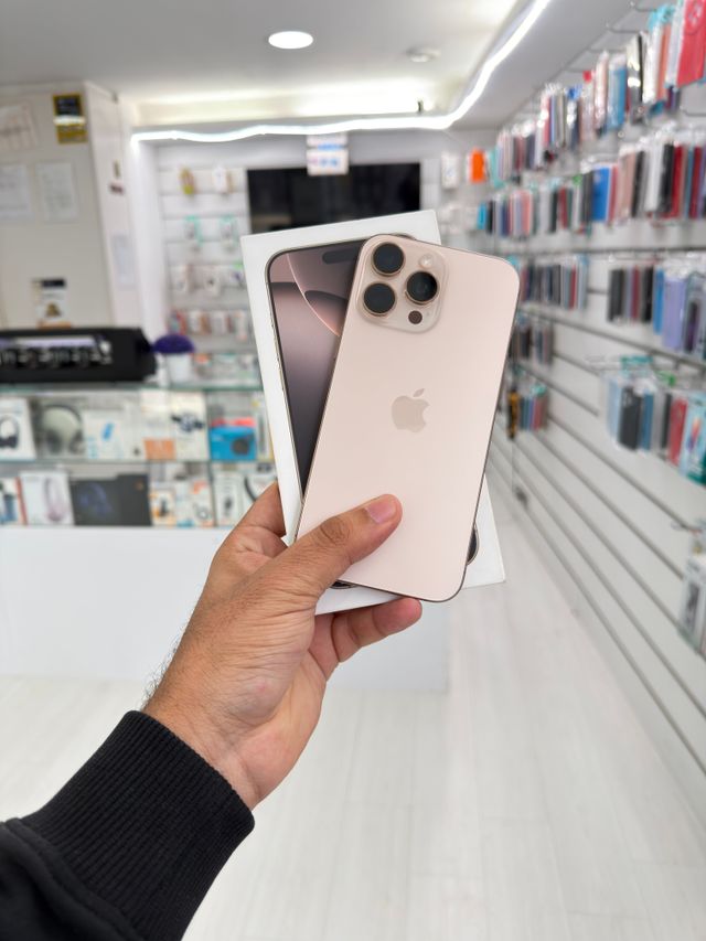 iPhone 16 Pro Max 256GB Titanio Desierto