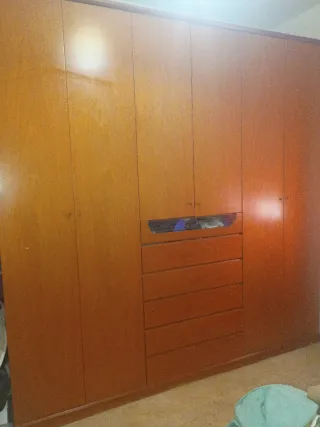 Armadio con 6 ante e 6 cassetti