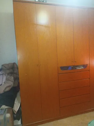Armadio con 6 ante e 6 cassetti