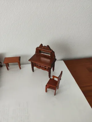 Muebles Casa Muñecas  dormitorio completo.