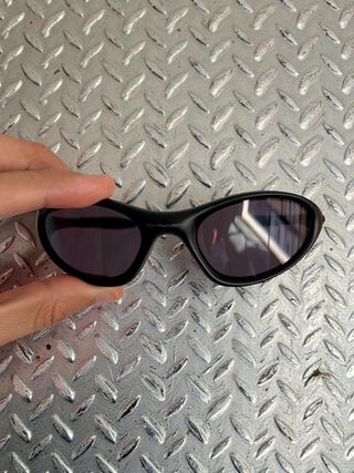 Oakley Minute Sunglasses Vintage Black Y2K...