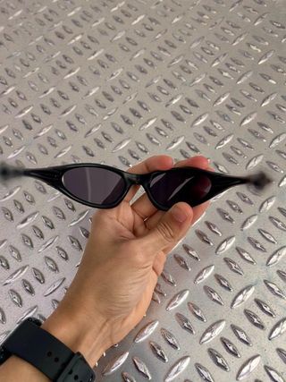 Oakley Minute Sunglasses Vintage Black Y2K...