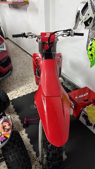 Gas Gas MC 125 2025 Roja