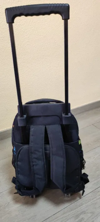 Mochila con ruedas y estampado marca Bagoose.