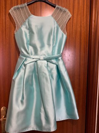 Vestido ceremonia verde con tul