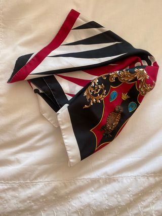 Bufanda Siena Cuidad Italia insignia Negra y Roja