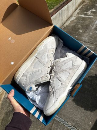 Adidas BadBo 1.0 Bad Bunny Resilience