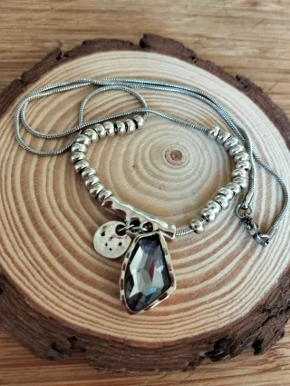 Gargantilla estilo Uno de 50.