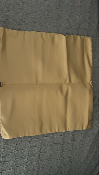 Funda cojín beige y dorado sin estrenar