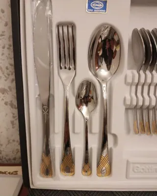 Servizio posate 24 pz acciaio e oro Gottinghen