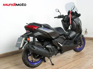 YAMAHA X-MAX 125