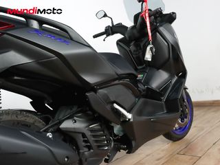 YAMAHA X-MAX 125