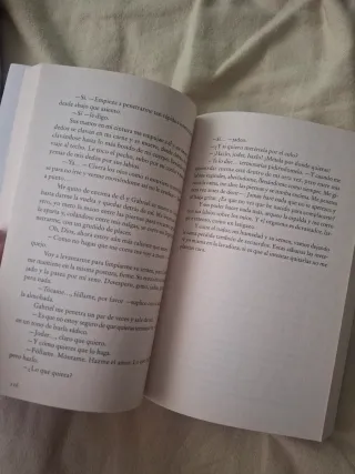 Vendo libro de Elísabet benavent