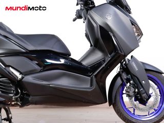 YAMAHA X-MAX 125