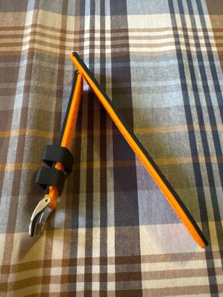 Correa de reloj de caucho negra y naranja