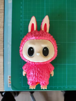 Figura Labubu impresa en 3D