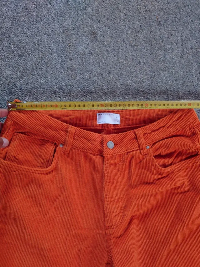 Pantalón pana ASOS naranja
