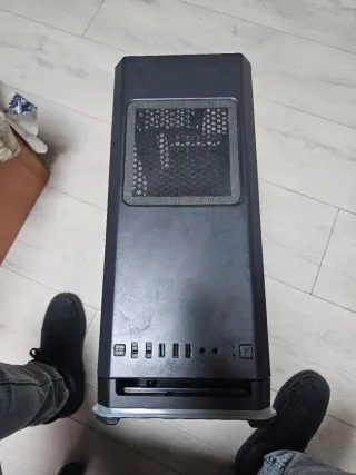 Torre Nox Hammer MC Pro RGB