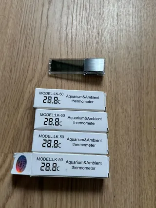 Termómetro Digital Acuario y Ambiente LK-50