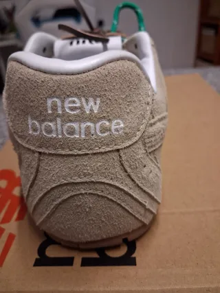 New Balance x Miu Miu Beige/Verde