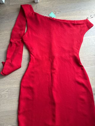 Abito rosso monospalla