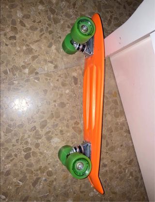 Monopatín Penny Naranja (1 solo uso)