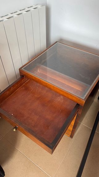 Mueble auxiliar madera y cristal