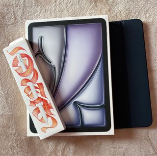 iPad Air Wi-Fi personalizado de 11” y 128 GB