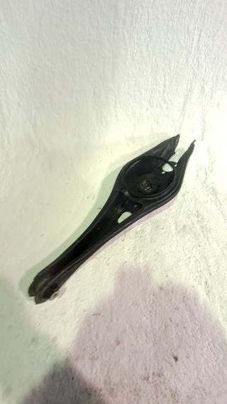 BRAZO SUSPENSION INFERIOR TRASERO IZQUIERDO VOLKSWAGEN TIGUA