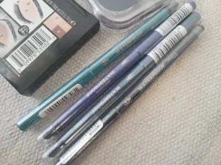 Lote Maquillaje Revlon Sombras y Lápices