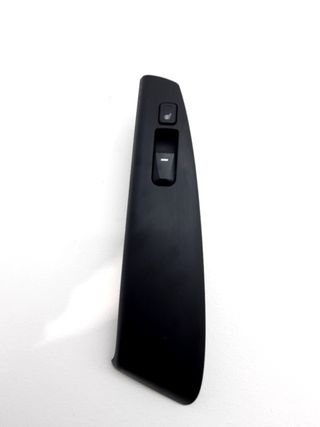 MANDO ELEVALUNAS TRASERO IZQUIERDO HYUNDAI IX35 (2)